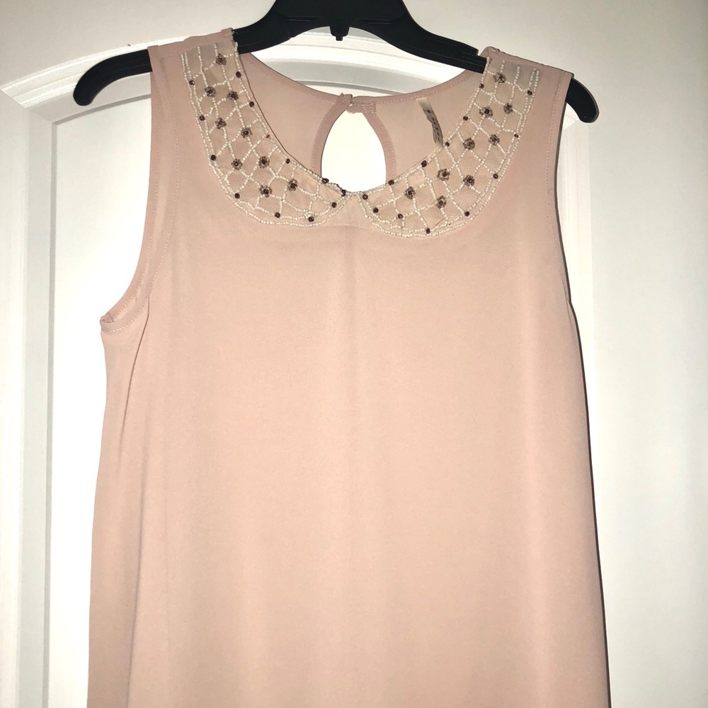 B Jewel Sleeveless Blouse - Picture 3 of 6